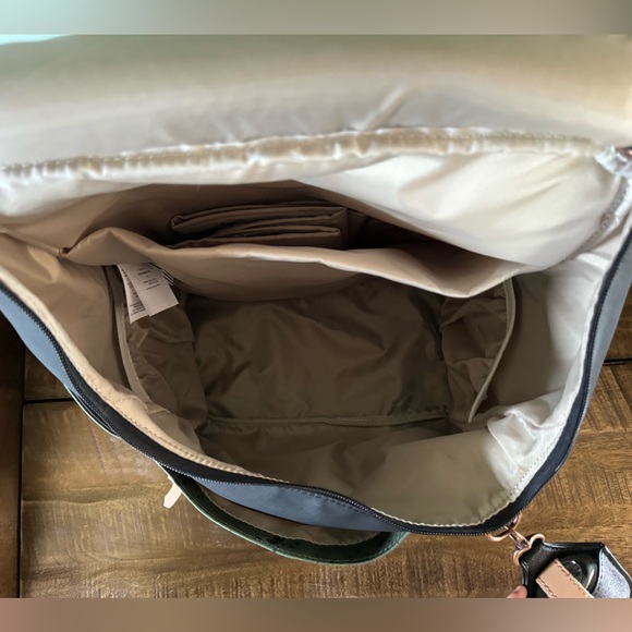 Petunia Pickle Bottom Olive Ink Blot Tempo Backpack / Diaper Bag - Picture 2 of 5